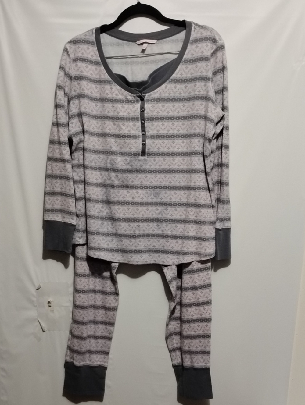 Victoria's Secret Gray Patterned Long-Sleeve Pajama Set